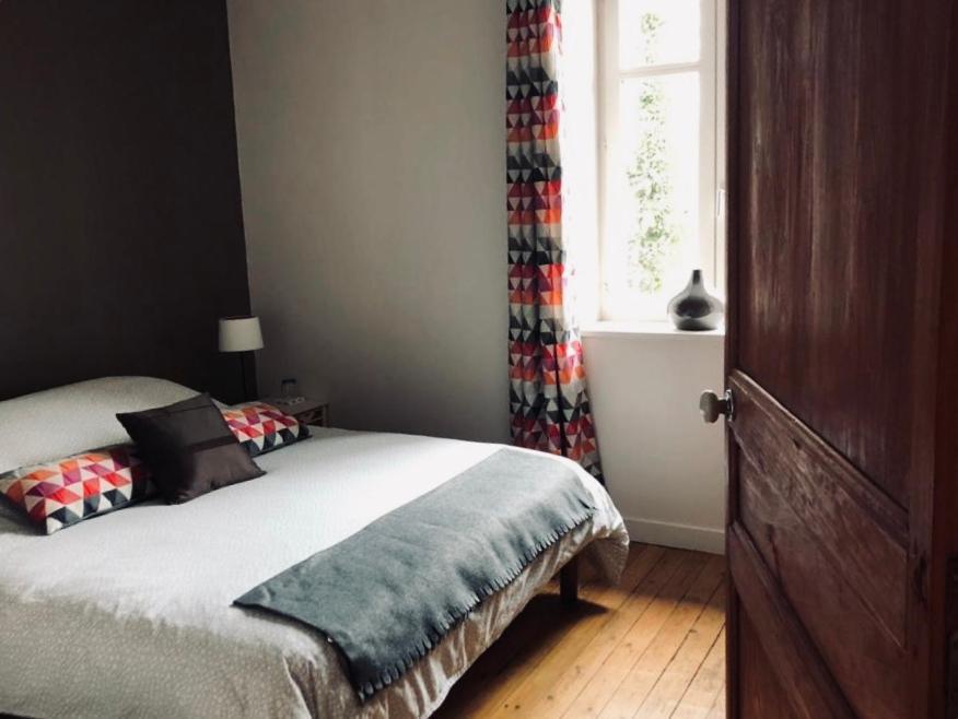 Chambres D'Hotes Les Heures Claires Briennon Exterior foto